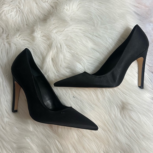 Good American Shoes - GOOD AMERICAN Satin Icon Heels Size 10